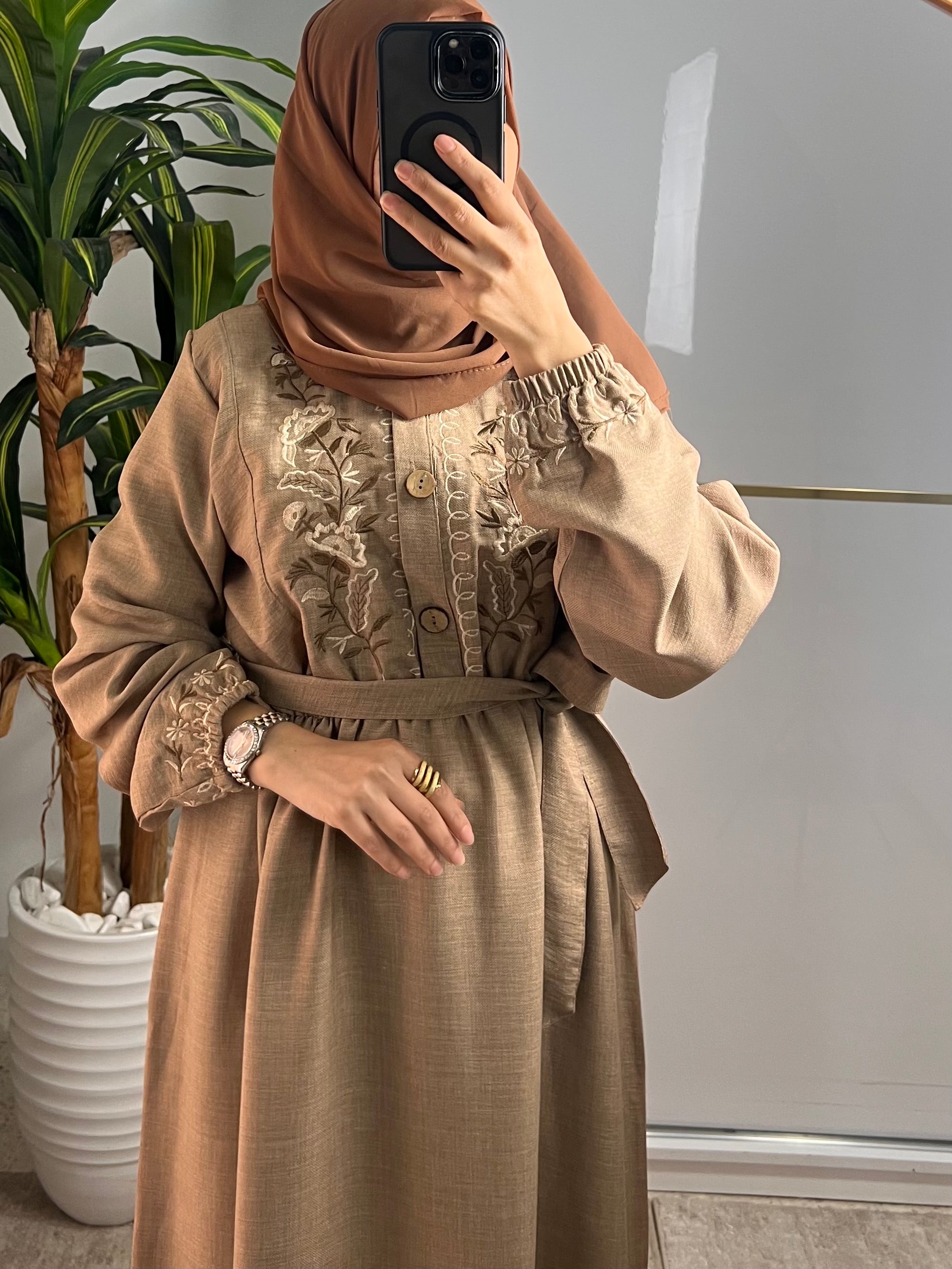 Robe Sara