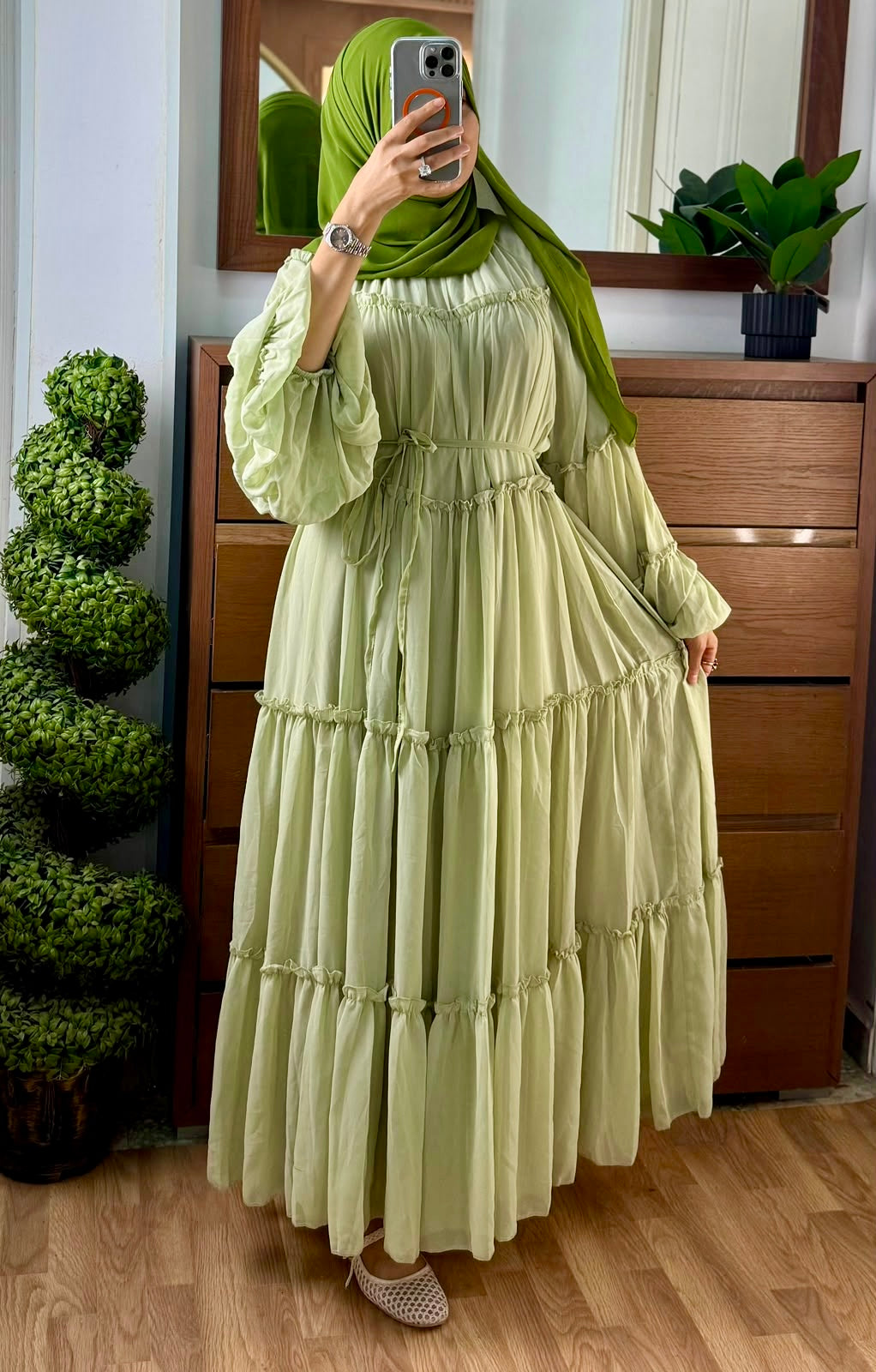 Robe Amira