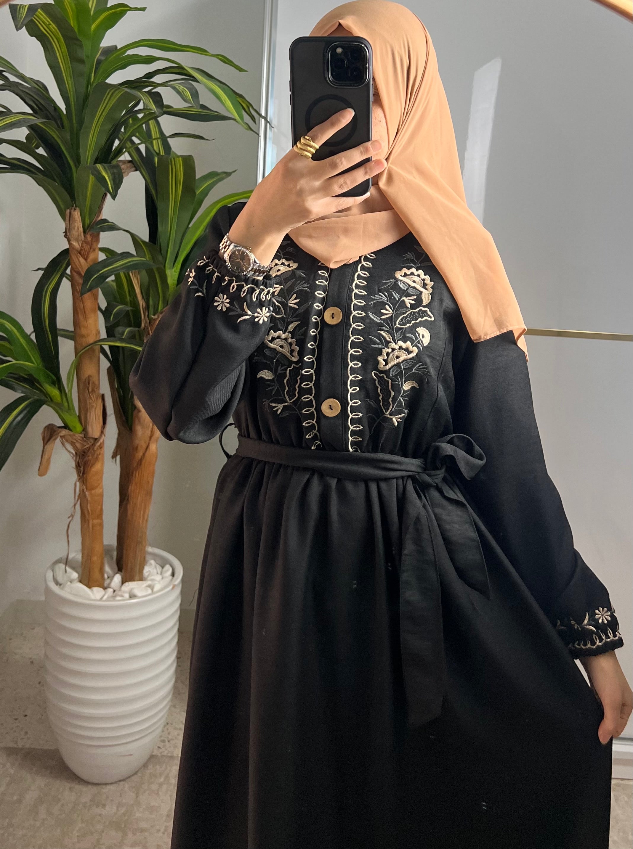 Robe Sara