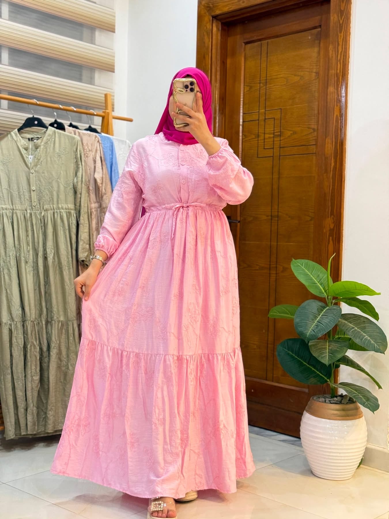 Robe brodé