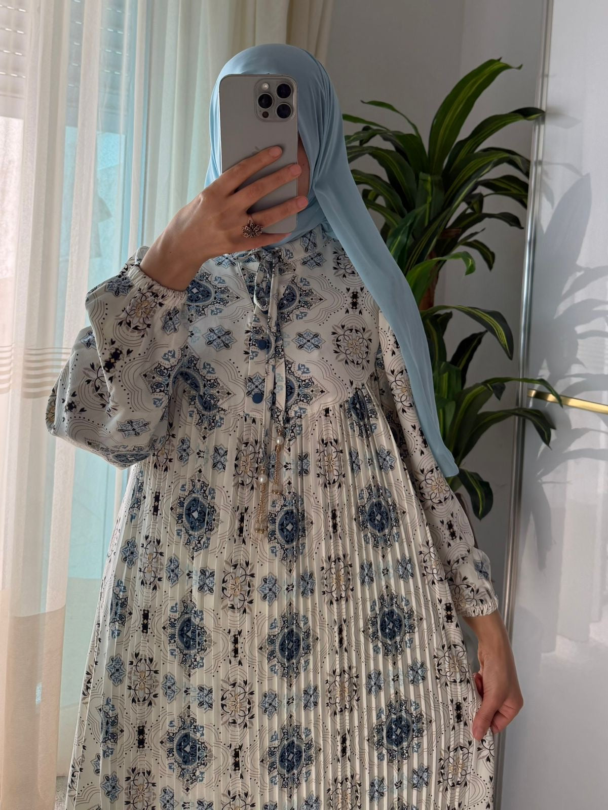 Robe منية