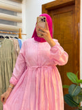 Robe brodé